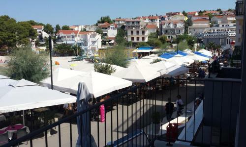 Apartment Primosten Adiomare