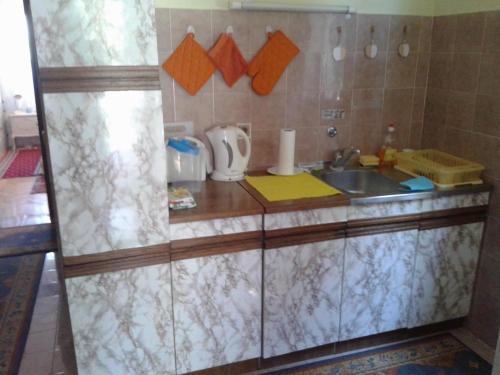 Apartment Primosten 13671b