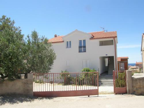 Hostal Apartments And Room Krste