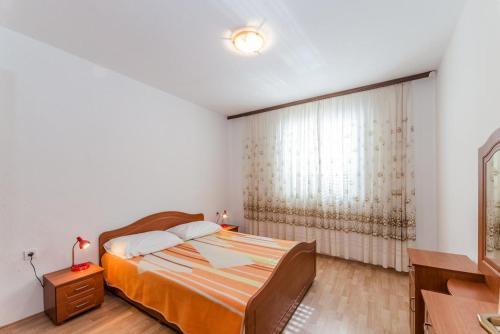Apartment Privlaka 12922b