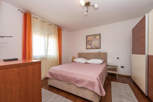 Apartment Privlaka 14569a