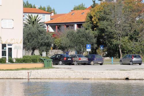 Apartment Privlaka 5813b