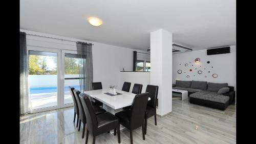 Villa Cemelia