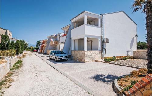 One-bedroom Apartment In Privlaka