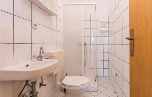 Four-bedroom Apartment In Privlaka