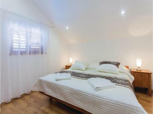 Five-bedroom Holiday Home In Prizba