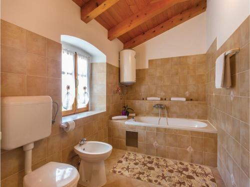 Three-bedroom Holiday Home In Regulici