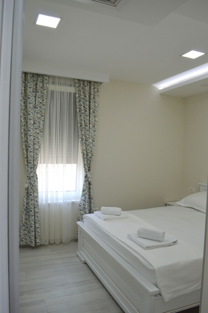 Apartments Jakov