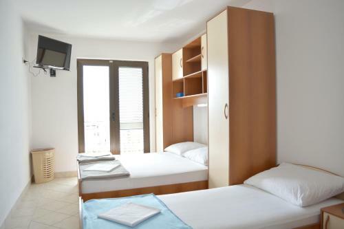 Apartments Klari?