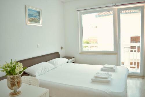 Hostal Apart-pansion Sun