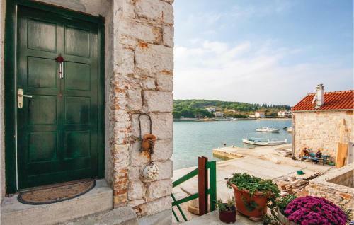 Holiday Apartment Prvic 03