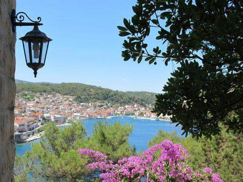 Apartments By The Sea Pucisca (brac) - 2927