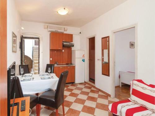 One-bedroom Apartment In Pucisca