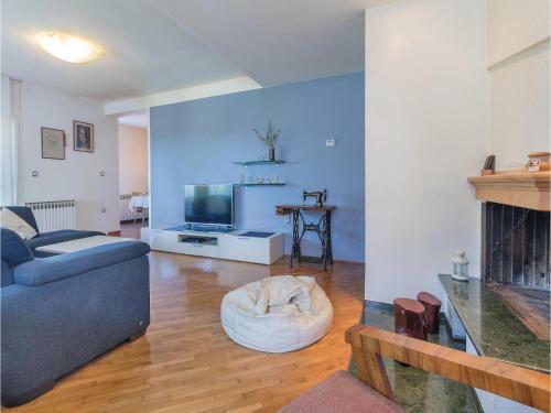 Four-bedroom Apartment In Pula