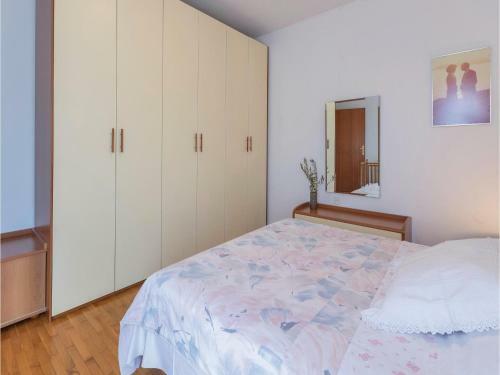 Four-bedroom Apartment In Pula