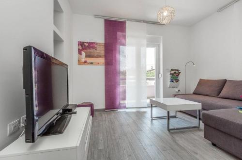 Holiday Home Moderna