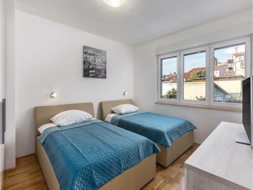 Four-bedroom Holiday Home In Pula
