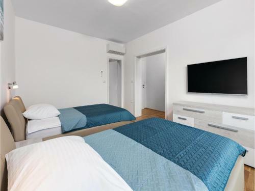 Four-bedroom Holiday Home In Pula