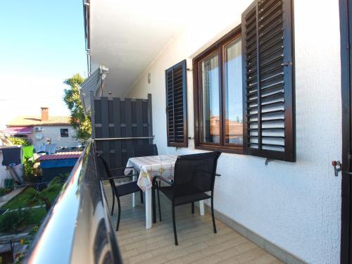 Apartments Mirela 850