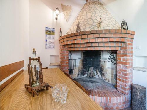 Two-bedroom Apartment In Pula