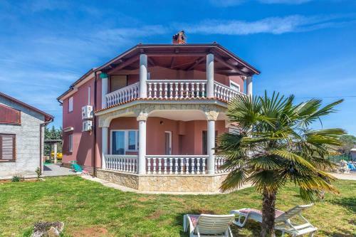 Apartments Chude