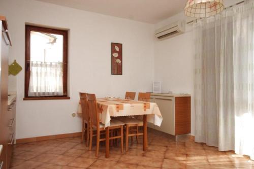 Apartment Premantura 2299c
