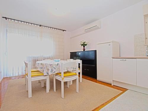 Apartments Marija 1327