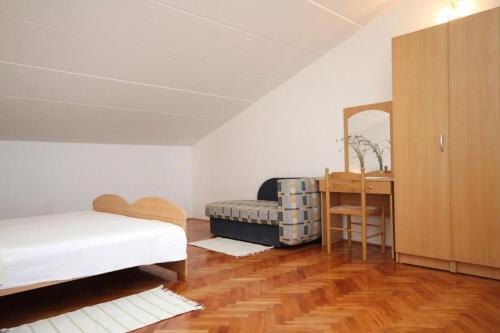 Apartments With A Parking Space Stinjan (pula) - 7369