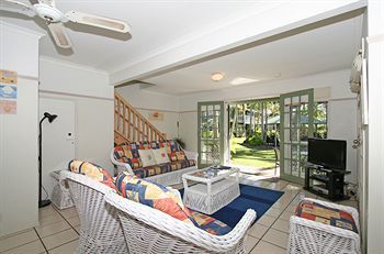 Hotel Coral Beach Noosa Resort