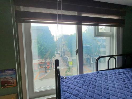 Hotel Yellow Brick 2