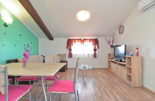 Apartments ?ino 1355