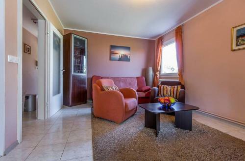 Holiday Home Majoli