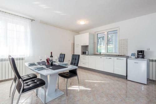 Apartments Ori