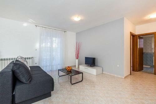 Apartments Ori