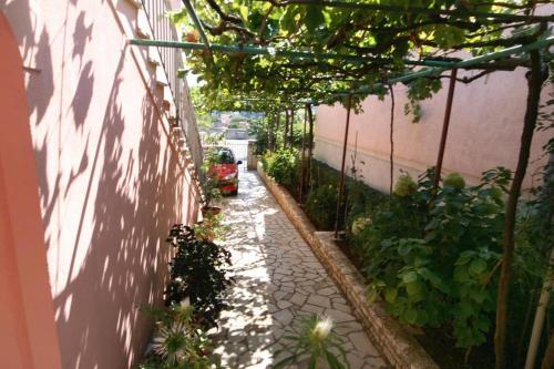 Apartments With A Parking Space Pula - 6986
