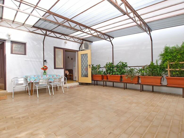 Apartments Branko 1348