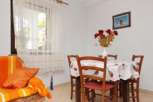 Apartments With A Parking Space Punat (krk) - 5373