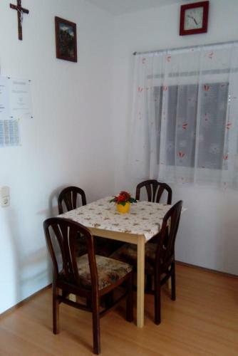 Apartments With A Parking Space Barbat (rab) - 16222