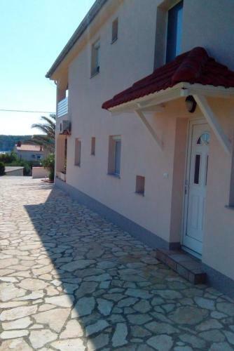 Apartments With A Parking Space Barbat (rab) - 16222