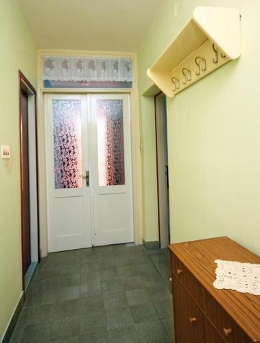Apartments With A Parking Space Barbat (rab) - 4988