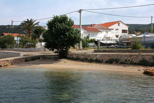 Apartments With A Parking Space Barbat (rab) - 15459