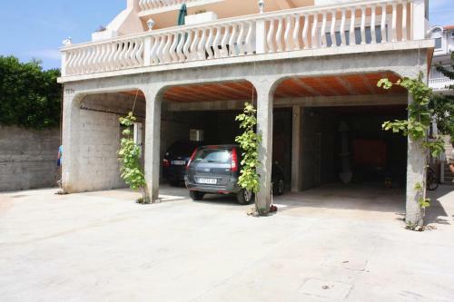 Apartment Barbat 5002a