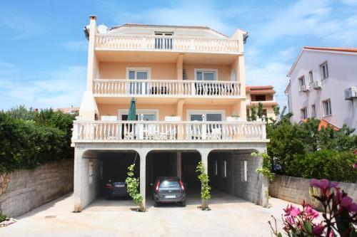 Apartment Barbat 5002a