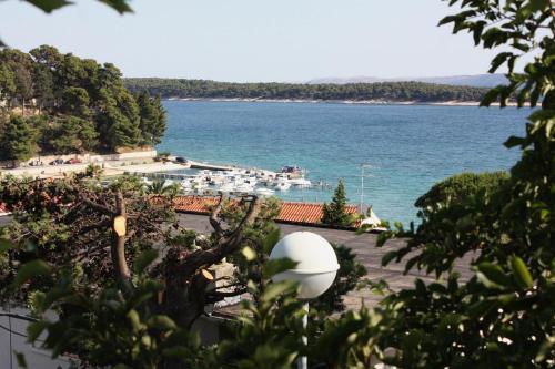 Hostal Rooms By The Sea Banjol (Rab) - 5077
