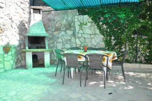 Apartment In Rabac 16870