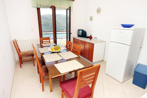 Apartments With A Parking Space Rabac (labin) - 3011