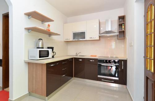 Apartments Silvano 1640
