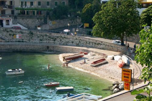 Apartments With A Parking Space Rabac (labin) - 7629