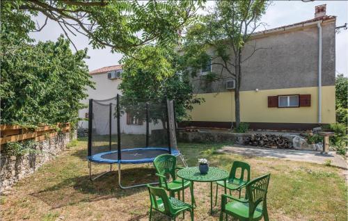 Two-bedroom Holiday Home In Rakalj