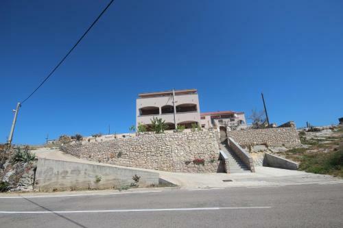 Apartments Njaco